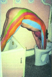 Rainbow Bathroom - 1995 - Photo Monika Chojnicka - Courtesy : Foksal Gallery Foundation, Varsovie